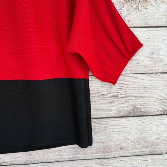 Chico's Travelers Collection Crepe Rib Knit Boxy Blouse Women's‎ S/M Red/Black - Picture 7 of 11